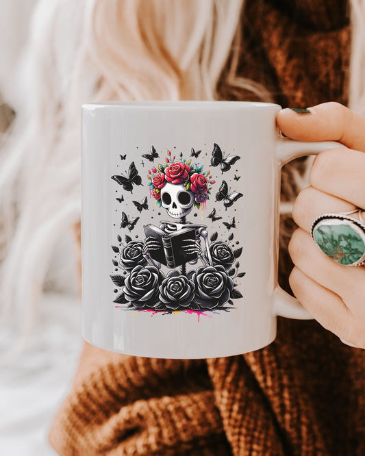 Goth Skeleton Reading Mug – Dark Academia Coffee Cup with Rose Crown