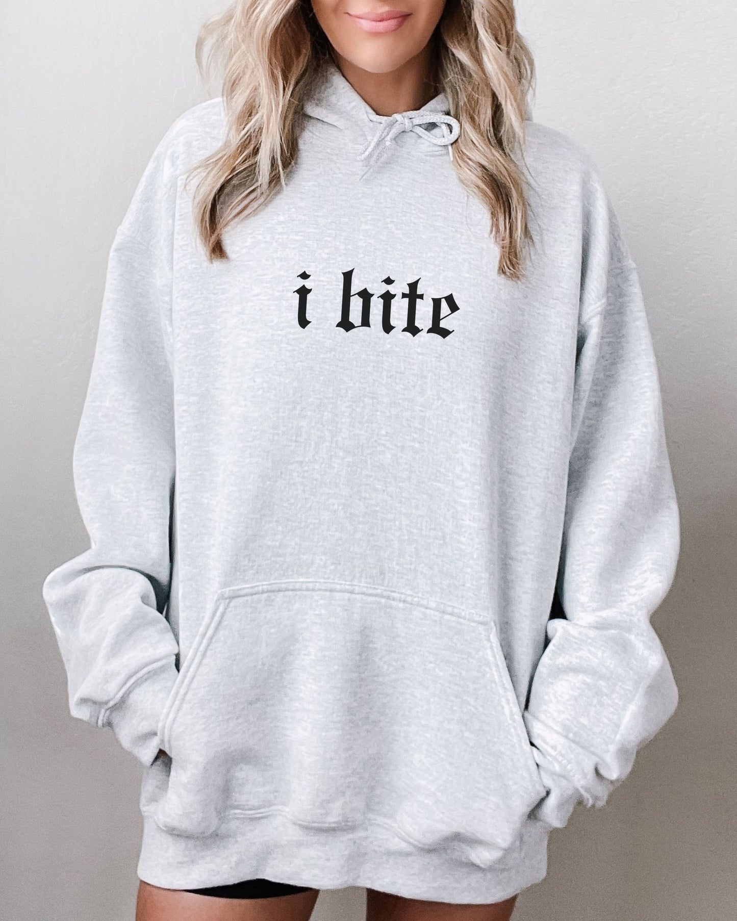 i bite hoodie – Gildan Gothic Sarcastic Pullover Sweatshirt
