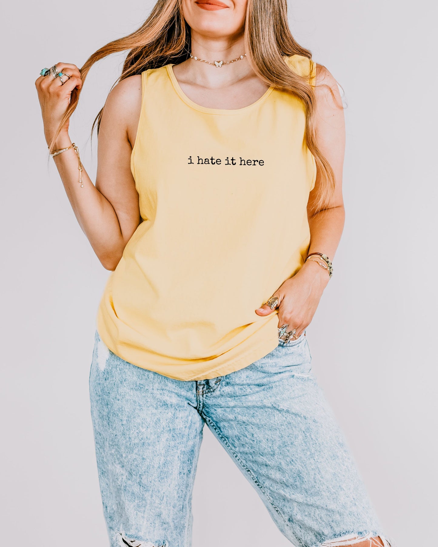 i hate it here Tank Top – Comfort Colors Unisex Minimalist Sarcastic Shirt