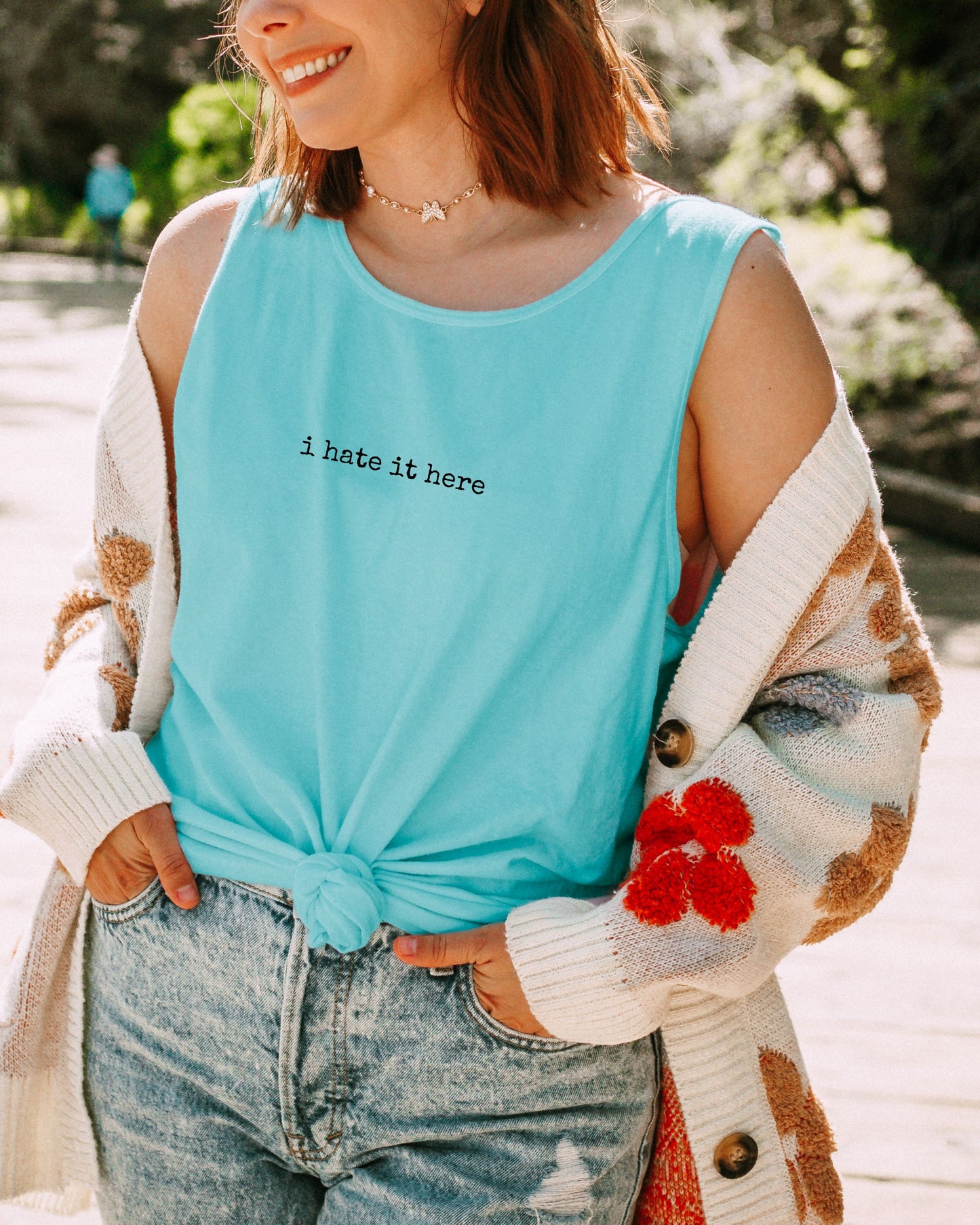 i hate it here Tank Top – Comfort Colors Unisex Minimalist Sarcastic Shirt