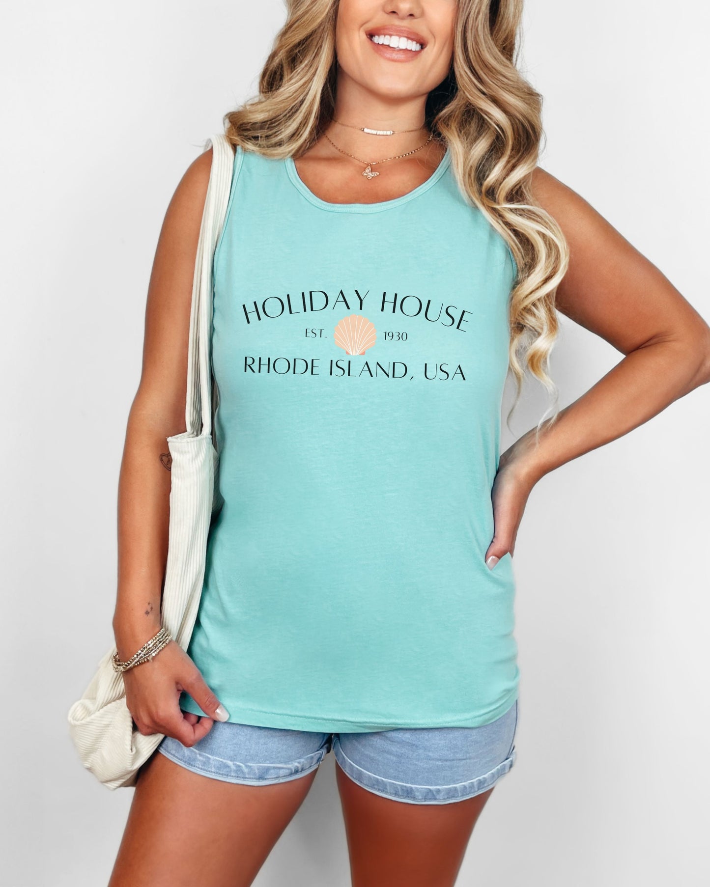Holiday House Rhode Island Tank Top – Comfort Colors Coastal Seashell Graphic