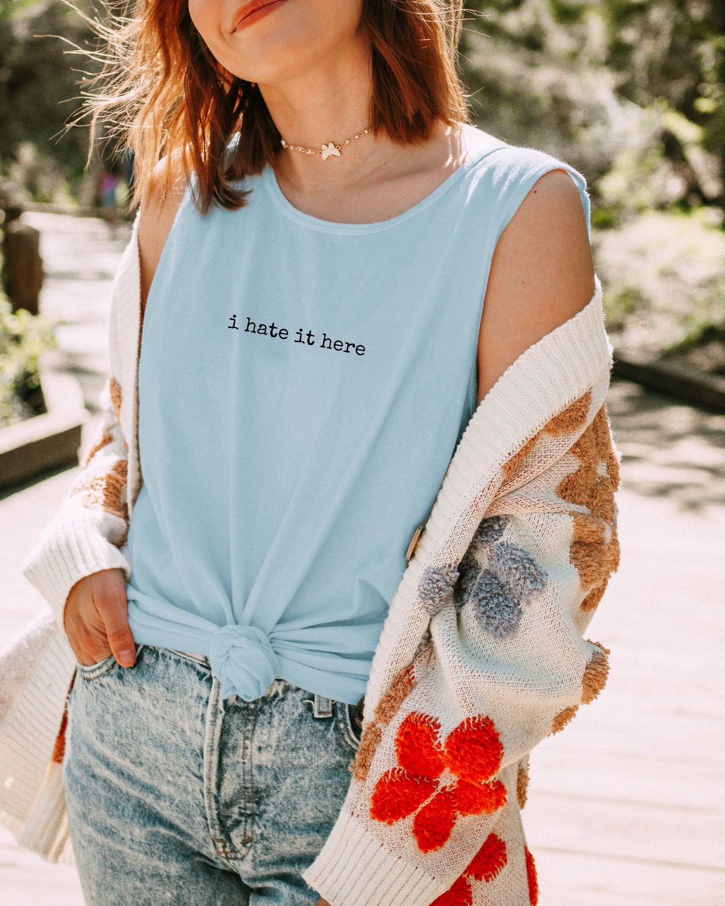 i hate it here Tank Top – Comfort Colors Unisex Minimalist Sarcastic Shirt
