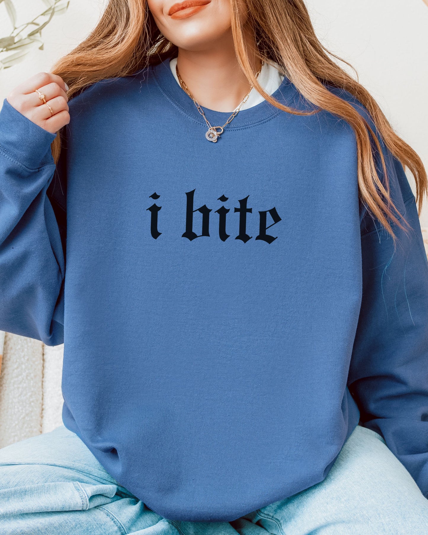 i bite sweatshirt – Gildan Gothic Sarcastic Crewneck Pullover