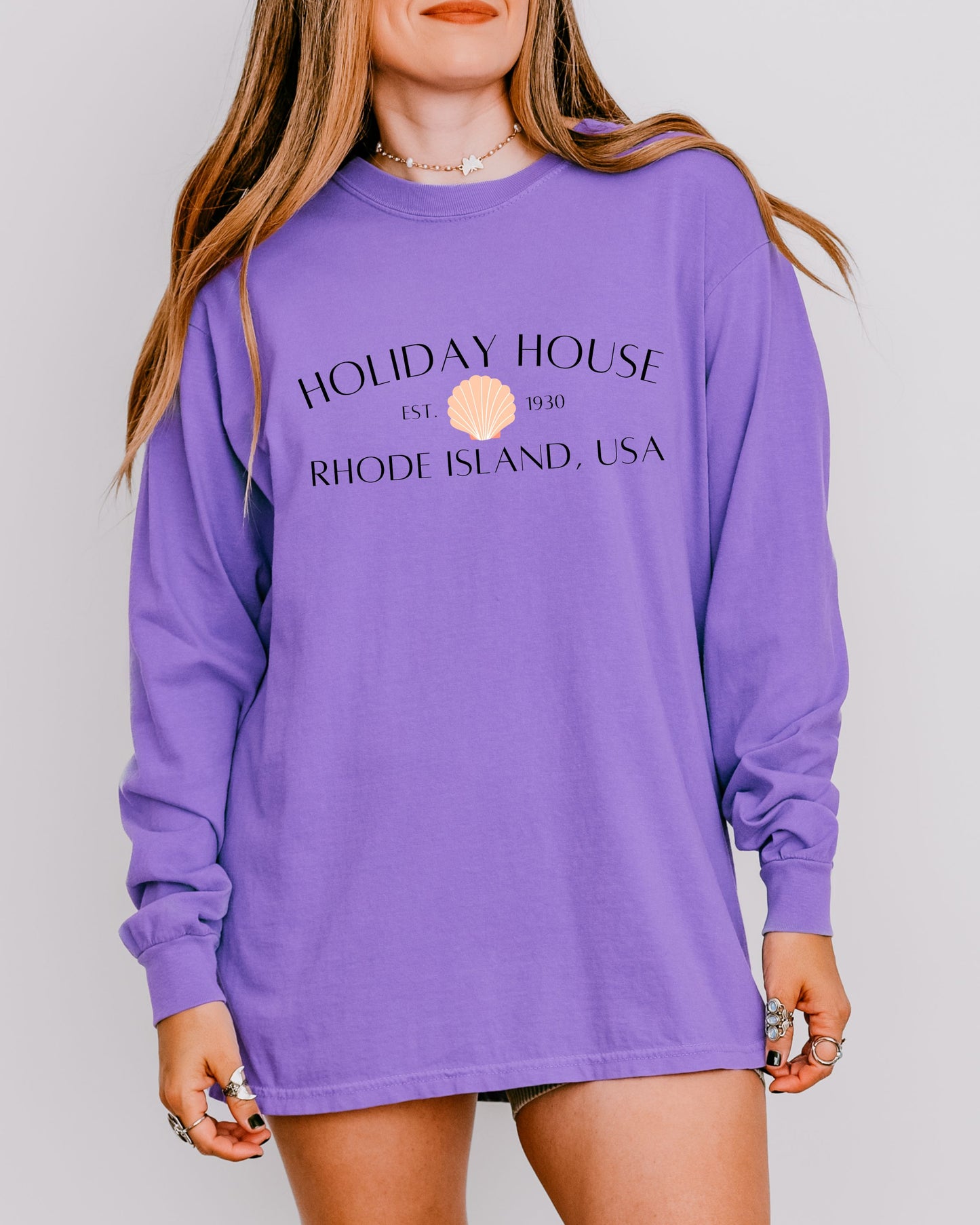 Holiday House Rhode Island Long Sleeve – Comfort Colors Coastal Seashell Tee