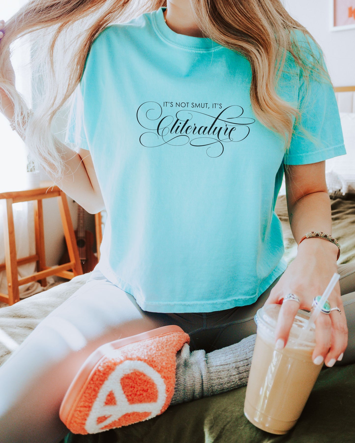 It’s Not Smut, It’s Cliterature Cropped Tee – Comfort Colors Bookish Graphic Top