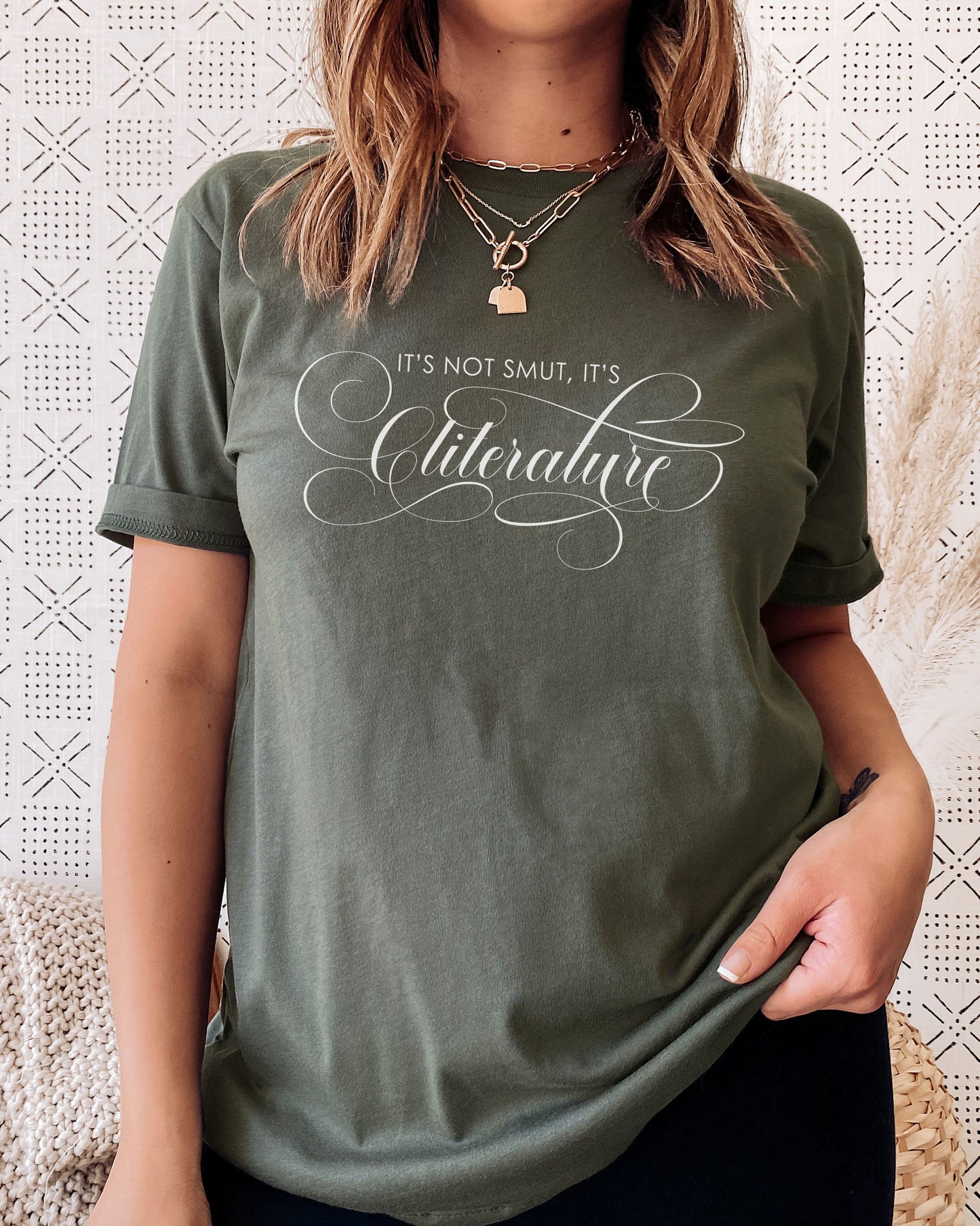 It’s Not Smut, It’s Cliterature T-Shirt – Bookish Graphic Tee