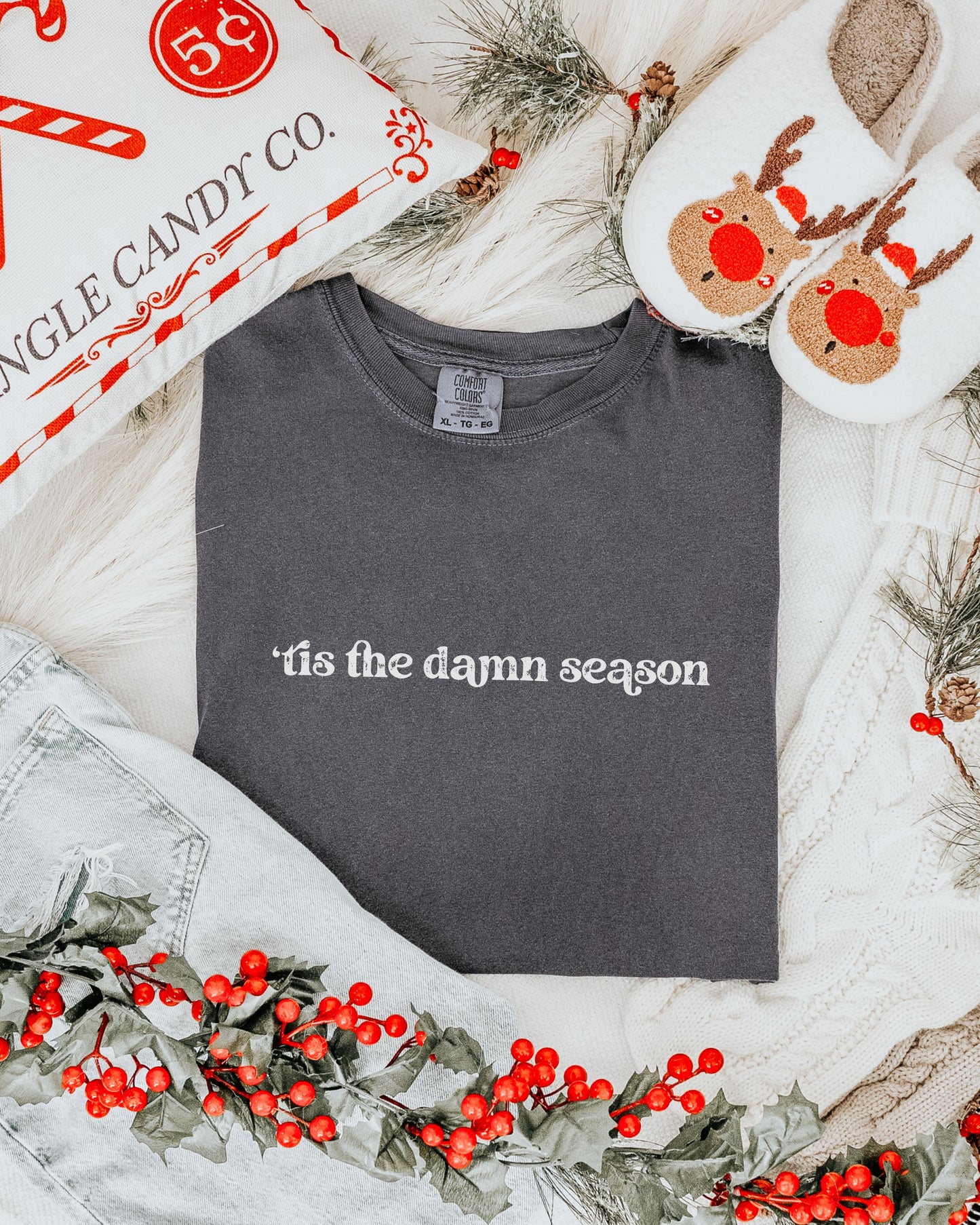 ’Tis The Damn Season T-Shirt – Comfort Colors Seasonal Holiday Tee