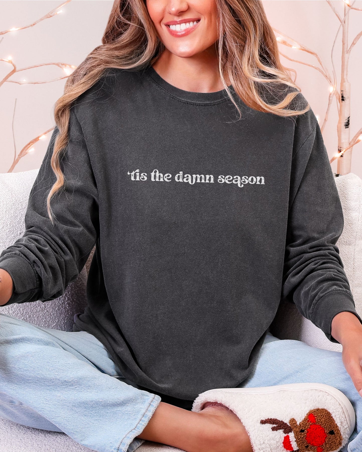 ’Tis The Damn Season Long Sleeve Shirt – Comfort Colors Distressed Holiday Tee