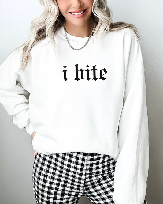 i bite sweatshirt – Gildan Gothic Sarcastic Crewneck Pullover